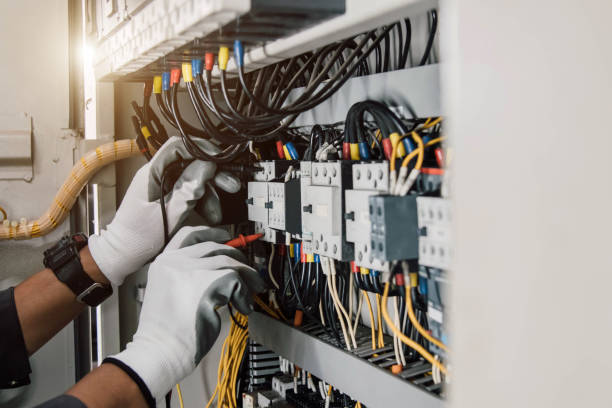 Best Affordable Emergency Electrician  in Schertz, TX